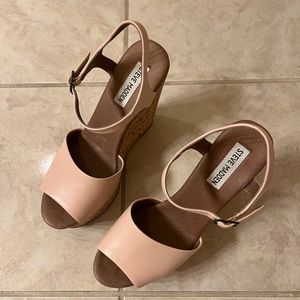 Steve Madden Blush Platform Heels - Super Comfortable!